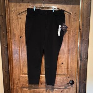 Ava & Viv Women's Black Jeans, NWT, Size 18